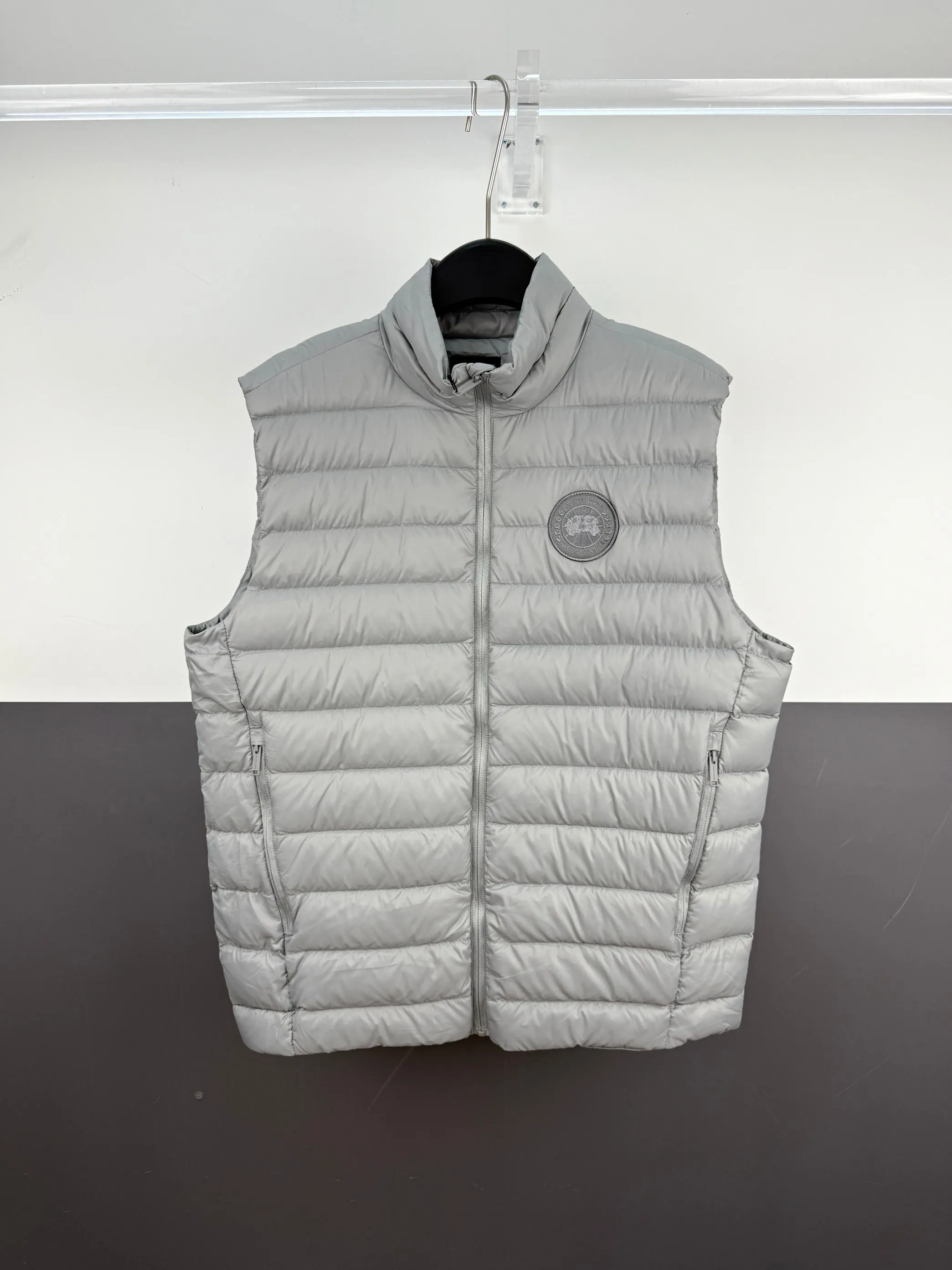 Canada Goose Canada Goose logo down vest S/M/L/XL